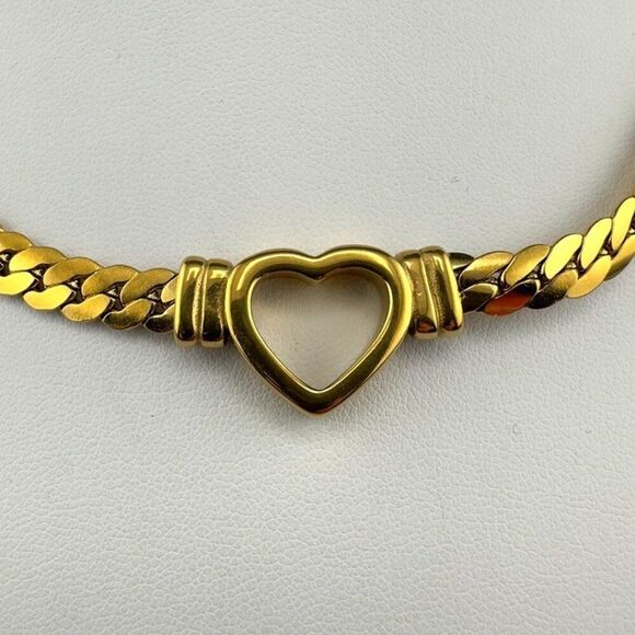 Vintage Gold Plated Open Heart Metal Chain Necklace - Picture 3 of 6